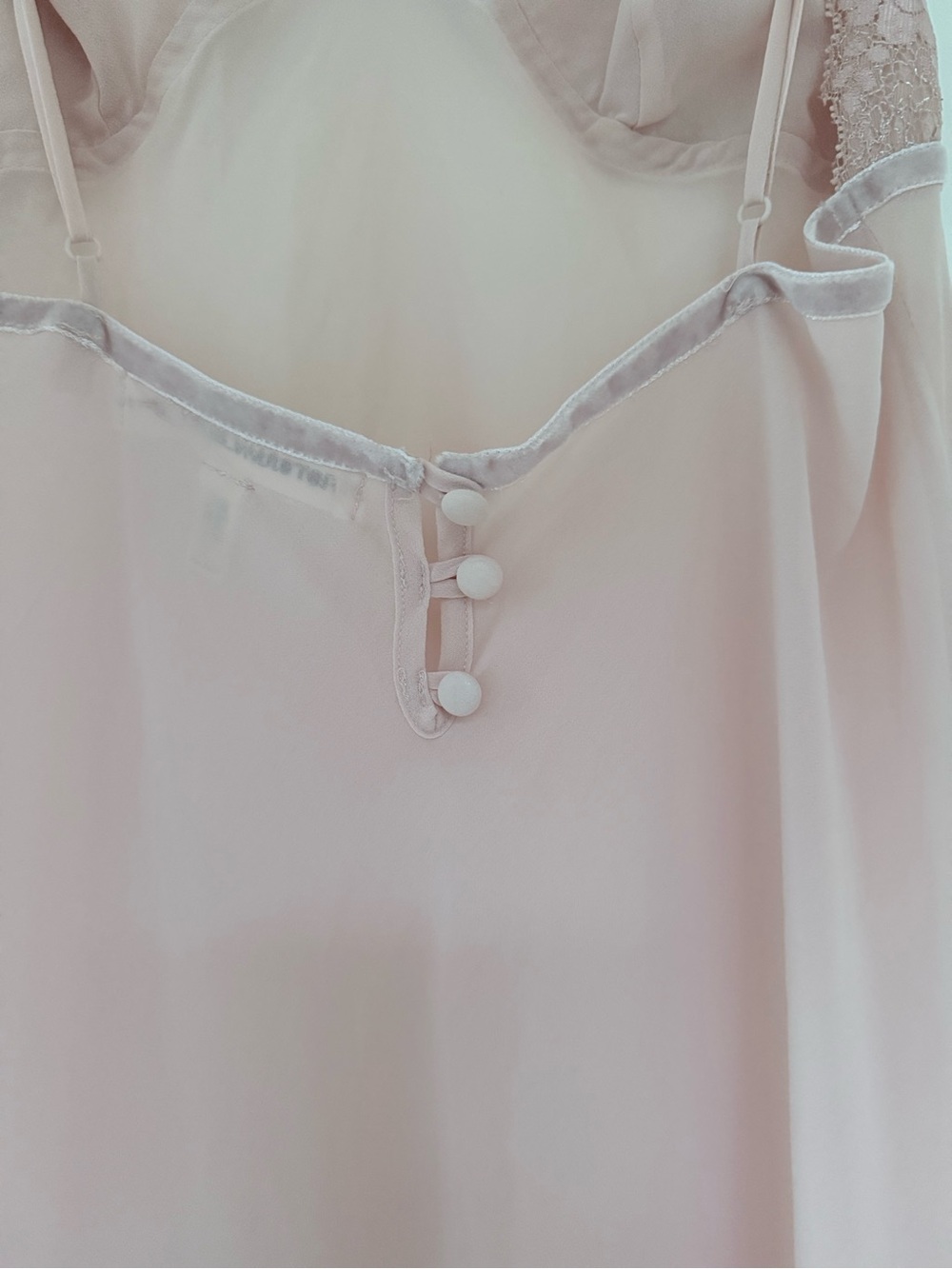 Vintage Victoria’s Secret Maxi Nightgown Small Pink Lace High Slit Low Back Y2K - Picture 5 of 6